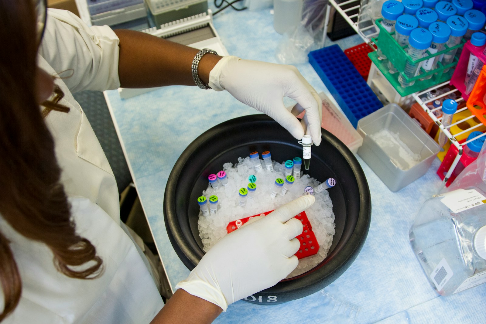 Laboratory researcher working in an oncology research setting